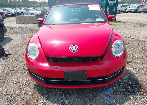 2014 Volkswagen Beetle 2.0L Tdi z USA, uszkodzony, nr VIN 3VW6L7AT2EM818673